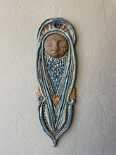 Load image into Gallery viewer, Sentiant Warrior Wallflower