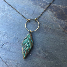 Load image into Gallery viewer, Leaf Choker Necklace
